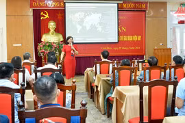 Chia sẻ kinh nghiệm về thách thức, cơ hội khi chuyển đổi số ở các cơ quan báo chí