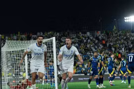 Cristiano Ronaldo "nổ súng" vẫn không ngăn được màn hủy diệt của Al-Hilal