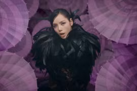 Lisa của Blackpink diện đồ của thương hiệu Việt trong MV New Woman