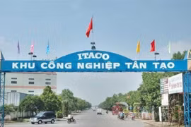 Tân Tạo (ITA) của bà Đặng Thị Hoàng Yến bị đình chỉ giao dịch cổ phiếu