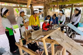 Phú Thọ: Công bố Di sản phi vật thể quốc gia Nghề dệt thổ cẩm người Mường huyện Tân Sơn