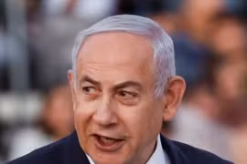 Cảnh sát Israel bắt 3 người trong vụ bắn pháo sáng vào nhà Thủ tướng Netanyahu