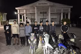 Bắt giữ nhóm thanh niên tụ tập cổ vũ đua xe trái phép