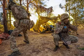 Quân đội Nga đang đẩy mạnh tấn công vùng Donetsk, chiếm được ngôi làng mới
