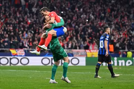 Atletico Madrid loại Inter Milan khỏi Champions League sau màn ngược dòng khó tin