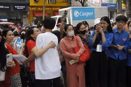 Đề thi Ngữ văn lớp 10 công lập Hà Nội: "Em tin mình được 8 điểm"