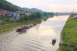 Cấm tàu thuyền lưu thông qua sông Thương để diễn tập phòng chống thiên tai