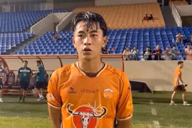 Tiền đạo 16 tuổi Trần Gia Bảo phá 2 kỷ lục khủng ở V.League
