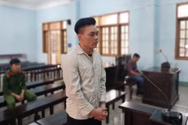 Thanh niên ngang nhiên trộm xe ô tô biển xanh của Công an tỉnh Gia Lai