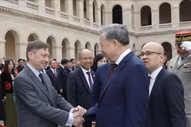Lễ đón Tổng Bí thư, Chủ tịch nước Tô Lâm thăm chính thức Cộng hòa Pháp