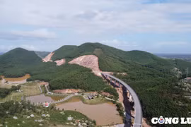 Thống nhất quy mô đầu tư mở rộng cao tốc Cam Lộ - La Sơn