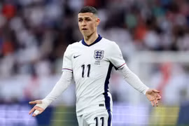 Phil Foden bất ngờ rời đội tuyển Anh trước thềm vòng 1/8 EURO