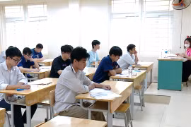 Đề Toán thi tốt nghiệp THPT 2024 có độ phân hoá cao