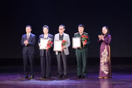 Liên hoan Sân khấu Hà Nội 2024: Bùng nổ sáng tạo, đậm dấu ấn nghệ thuật