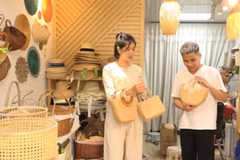 Giới trẻ ngày càng yêu thích các sản phẩm làm từ mây, tre đan