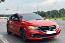 Honda Civic sắp đuổi kịp doanh số Hyundai Elantra nửa đầu 2024