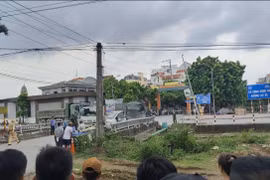 Hà Nội: Tai nạn giao thông liên hoàn, 3 người tử vong