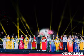 Hơn 500 thí sinh nữ tham gia cuộc thi ảnh 'Người đẹp Áo dài và Sen Hà Nội 2024'