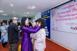 Hiến tóc vì bệnh nhân ung thư