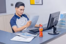 Nóng trong người khi chạy đua cày cuốc mùa tết