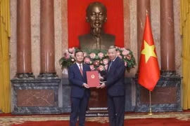 Tổng Bí thư, Chủ tịch nước trao Quyết định bổ nhiệm Đại sứ Việt Nam tại Lào