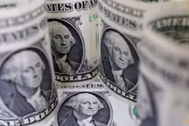 Đồng đô la tăng giá nhờ Fed không vội giảm lãi suất