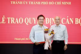 Thành ủy TP HCM trao quyết định bổ nhiệm Phó Tổng Biên tập Báo Người Lao Động
