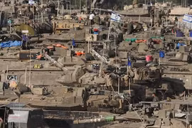 Xe tăng Israel bao vây toàn bộ phía đông Rafah, giao tranh bắt đầu nổ ra