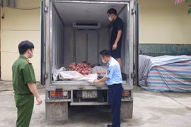 Hưng Yên: Phát hiện 700kg xương và lòng lợn bốc mùi ôi thiu chuẩn bị "tuồn" ra thị trường