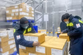 Bộ Y tế khẳng định tiêm chủng vắc xin AstraZeneca COVID-19 an toàn, hiệu quả
