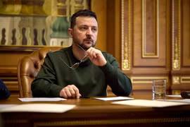 Tổng thống Zelenskyy báo cáo thu nhập tăng vào năm 2022