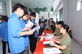 Hà Nam: Hơn 1.000 học sinh THPT tham gia Ngày hội Tư vấn, hướng nghiệp và tuyển sinh năm 2024