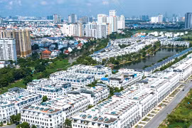 Vốn FDI bất ngờ đổ mạnh vào thị trường bất động sản