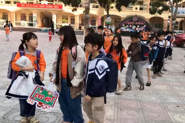Đề nghị các tỉnh có chính sách hỗ trợ đối với học sinh vùng bão lũ