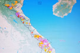 Miền Trung mưa lớn, cảnh báo lũ quét, sạt lở đất ở nhiều tỉnh thành