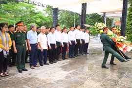 Chương trình “Thắp sáng ngọn lửa tri ân”: Gợi nhớ, nhắc nhở mỗi nhà báo không ngừng sáng tạo đổi mới, chuyên nghiệp và bứt phá