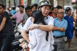 Cha mẹ làm gì để con thi vào lớp 10 đạt điểm cao?