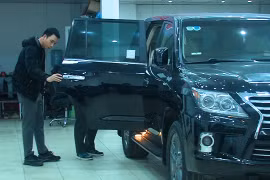 Hà Nội: Nhu cầu sắm xe đi tết tăng cao, kinh doanh ô tô cũ dần khởi sắc