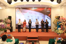 Triển lãm 'Hỡi đồng bào Thủ đô' tái hiện thời khắc huy hoàng của Hà Nội xưa