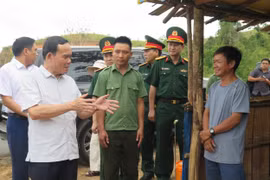 Phó Thủ tướng Trần Lưu Quang làm việc tại Vườn Quốc gia Chư Mom Ray - Kon Tum