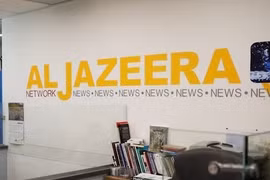 Cảnh sát Israel đột kích đài truyền hình Al Jazeera sau lệnh đóng cửa
