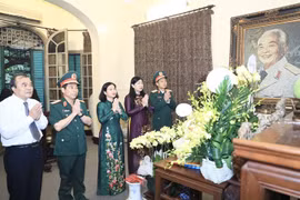 Lãnh đạo TP Hà Nội dâng hương tưởng nhớ Đại tướng Võ Nguyên Giáp