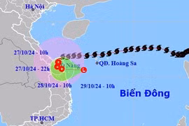 Bão số 6 đã vào ven biển miền Trung, sơ tán hơn 25 nghìn người dân ảnh hưởng