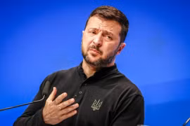 Nga kiểm soát thêm 2 ngôi làng ở Donetsk, ông Zelenskyy thừa nhận áp lực và kêu gọi viện trợ