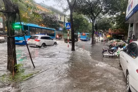 Dự báo thời tiết ngày 25/8: Bắc Bộ nối tiếp chuỗi ngày mưa lớn