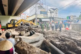 Cần Thơ: Nguyên nhân vụ 2 công nhân thương vong khi thi công cống thoát nước