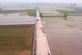 Mê Linh (Hà Nội): Hai nhà thầu cam kết khắc phục ngay tồn tại, bất cập ở công trình xã Vạn Yên