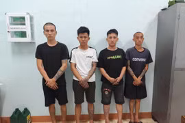 Gia Lai: Bắt giữ nhóm đối tượng 9X tàng trữ, tổ chức sử dụng ma túy và súng