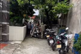 Nghi vợ "say nắng" trai lạ, nam thanh niên dùng dao chém mẹ "tình địch" tử vong