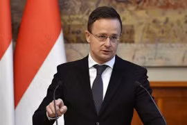 Ngoại trưởng Hungary nói Tổng thống Ukraine đã bác bỏ đề xuất ngừng bắn